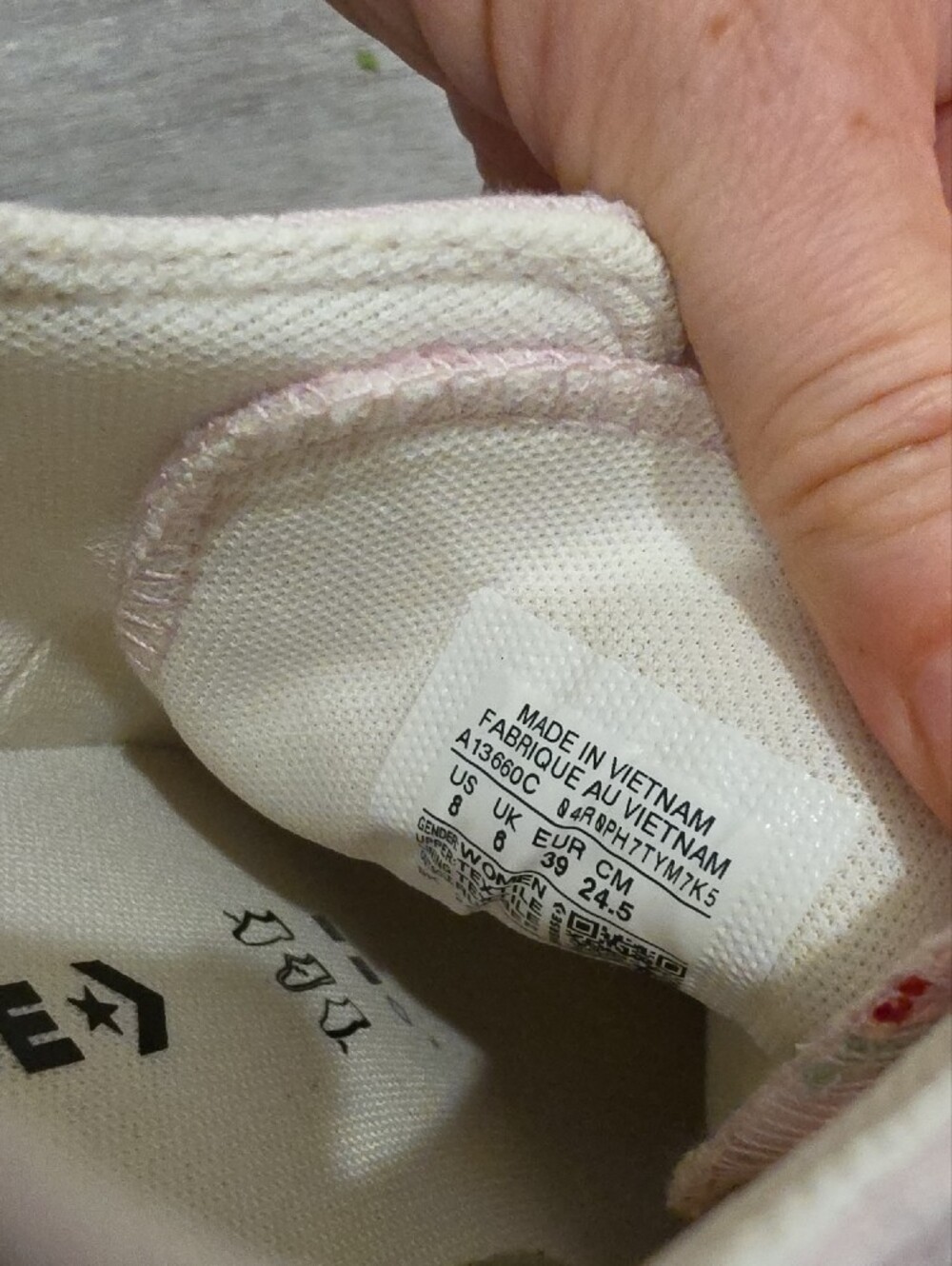 Converse Lift Platform - Rose Cross Stitch - Low Top, Size 8 - Picture 7 of 16